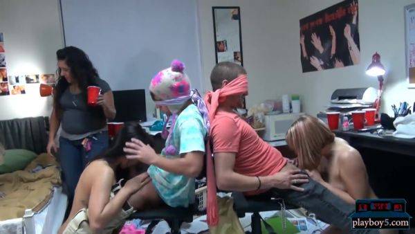 Wild Orgy Party With Horny College Teens In A Dorm Room - videomanysex.com on gratisflix.com