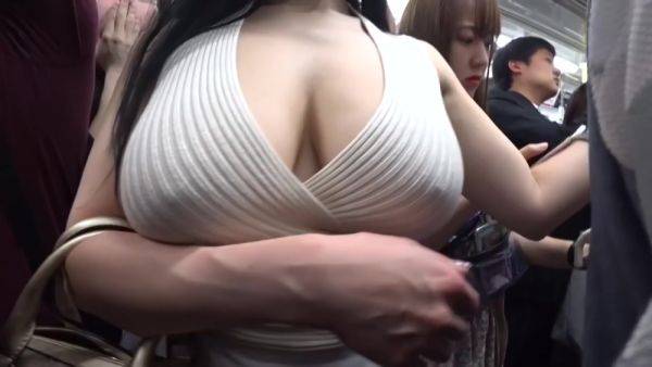 Busty Asian Slut In Public - hclips.com on gratisflix.com