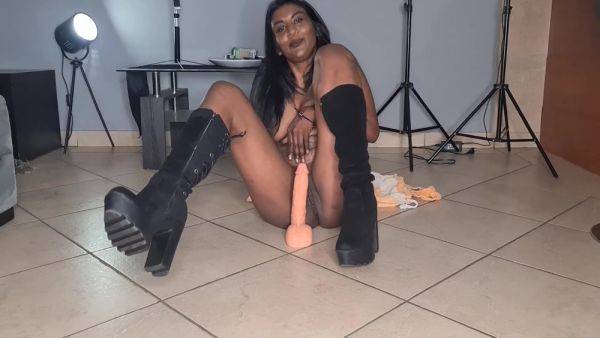 Indian Girl Anal Dildo Ride In Boots - hclips.com - India on gratisflix.com
