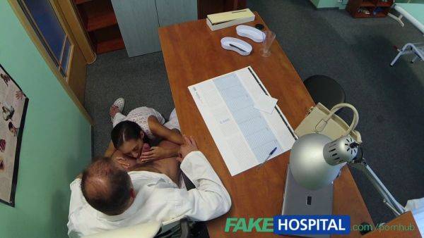 Russian slut gives fakedoctor a sexual favor in a hot POV hospital scene - sexu.com - Russia on gratisflix.com