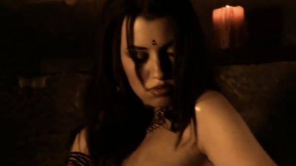 Indian Sexy Lady Shows Off - drtuber.com - India on gratisflix.com