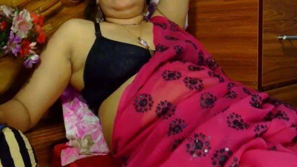 Indian Sexy Bitches - desi-porntube.com - India on gratisflix.com