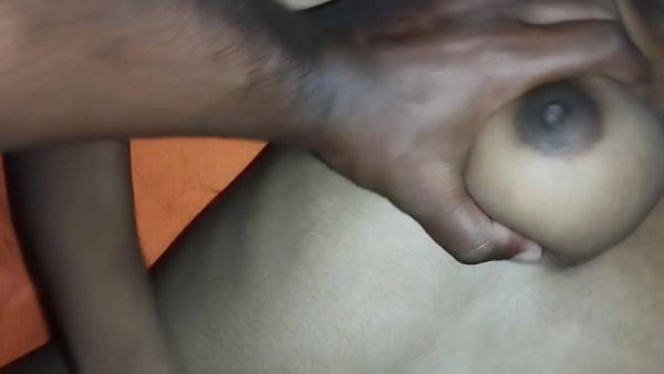 Srilankan Hot Girl And Her Friend Sex On The Room.කලලග යලව දප සපරම මසජ එක - desi-porntube.com - India on gratisflix.com