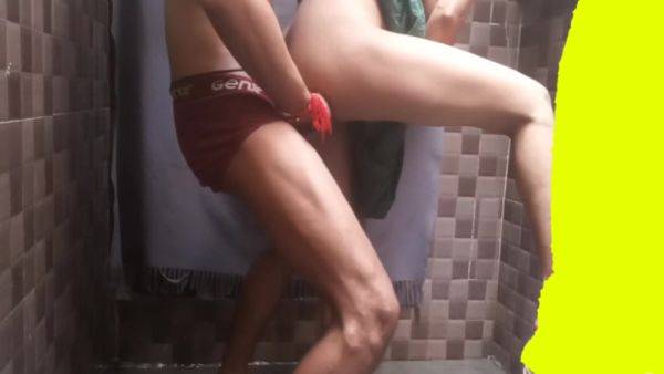 Part 2 Bhaiya Bhabhi Bathroom Sex Video - desi-porntube.com - India on gratisflix.com