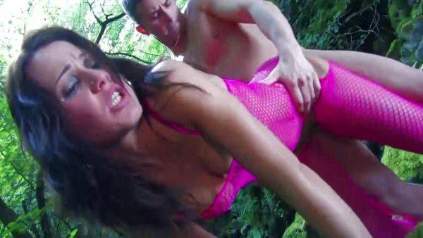 Hot German Babe With An Amazing Body Gets Smashed In The Woods - tubepornclassic.com - Germany on gratisflix.com