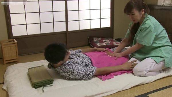 06K1323-Get a blowjob from a mature massage therapist on a business trip - senzuri.tube on gratisflix.com