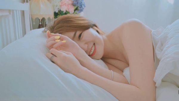 Good morning with young and beautiful Korean woman basking in bed - anysex.com - North Korea on gratisflix.com