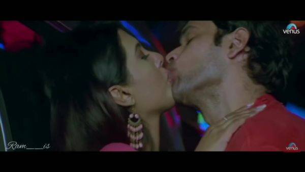 Geeta Basra And Emraan Hashmi Kissing And Sex Scene - desi-porntube.com - India on gratisflix.com