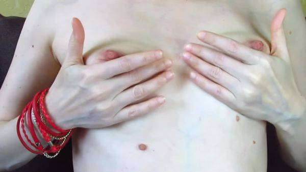 Pretty Woman Caresses Her Breasts - tubepornclassic.com on gratisflix.com