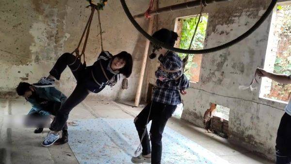 Two girls suspended in an abandoned house - drtuber.com - China on gratisflix.com