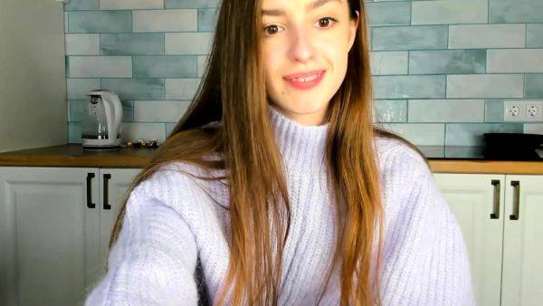 Russian brunette busty camgirl masturbating on webcam - drtuber.com - Russia on gratisflix.com