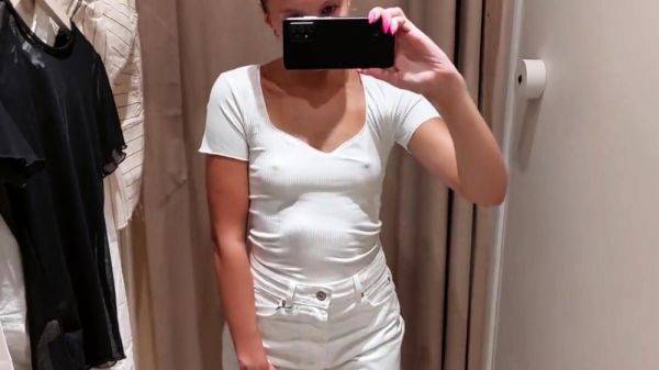 Sexy cutie takes a video of herself in the fitting room of t - drtuber.com on gratisflix.com