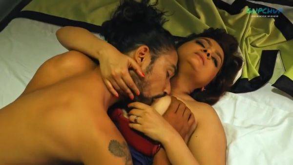 Hindi Babe Indian Erotic Porn With Per Fection - hotmovs.com - India on gratisflix.com