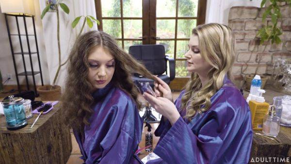 Hairdressing salon and two horny lesbians Elena Koshka and Bunny Colby in it - anysex.com on gratisflix.com