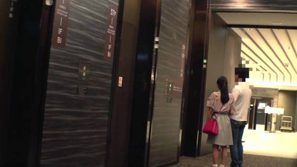 0002712_デカパイ低身長の日本人の女性が激パコされる隠しカメラのエチ合体 - hclips.com - Japan on gratisflix.com