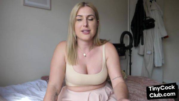Solo SPH busty femdom babe talks dirty about losers - hotmovs.com - Britain on gratisflix.com