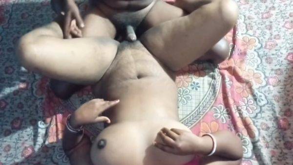 Desi Aunty First Time Fucking - hclips.com - India on gratisflix.com