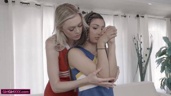 Amber Moore And Nina Nieves In Girlgirlxxx - Cheerleader Lesbians Stretch Their Pussies Out - upornia.com on gratisflix.com