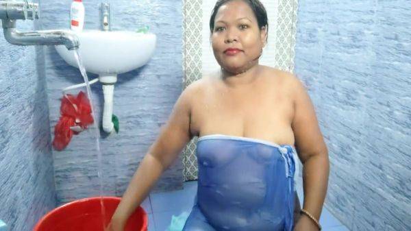 Indian Housewife Sexy Show 12 - hclips.com - India on gratisflix.com