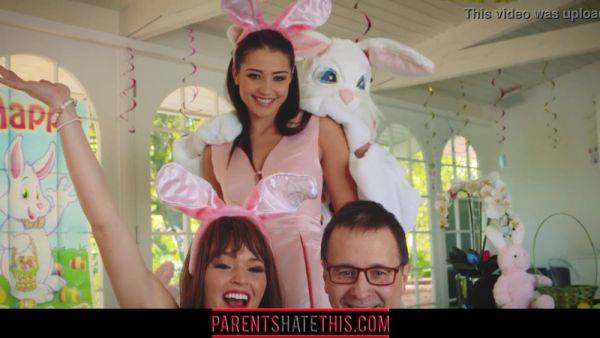 Avi Love gets naughty and fucks her stepuncle in Easter Bunny costume - sexu.com on gratisflix.com
