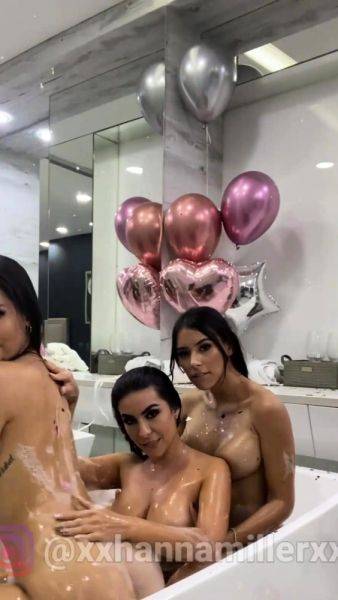 StripCamFun Amateur Webcam Dritt Free Threesome Porn - drtuber.com on gratisflix.com