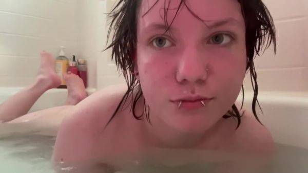 Transboy Plays In The Bath With Underwater Angles (request Video) - hclips.com on gratisflix.com