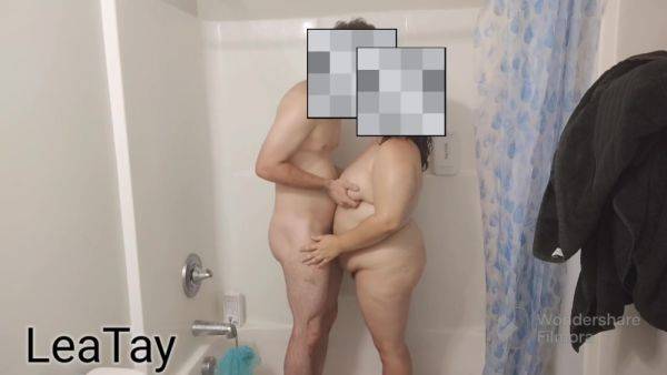 Realistic Couple Having Sex In Shower - hclips.com on gratisflix.com