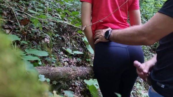 She Begged Me To Cum On Her Big Ass In Yoga Pants While Hiking, Almost Got Caught - hotmovs.com on gratisflix.com