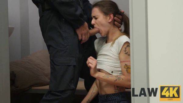 Adelleunicorn gets a hard time for shoplifting & gets a tattooed security officer's help - sexu.com on gratisflix.com