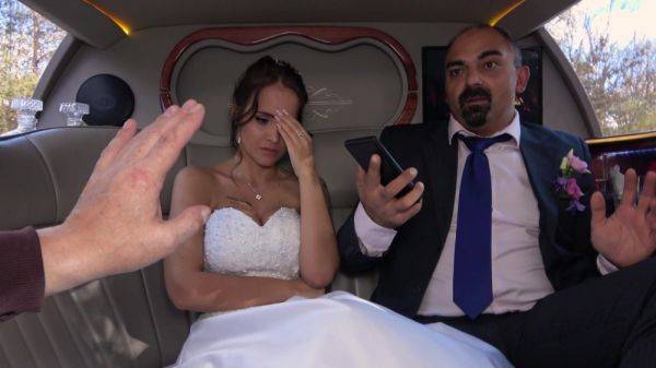Latina bride fucks with her father-in-law in the back of the limo - hellporno.com on gratisflix.com