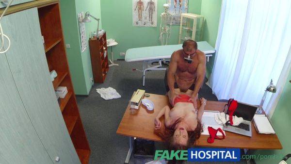 Chelsie Sun gets her pussy filled with hot cream while being an examined patient at FakeHospital - sexu.com - Czech Republic on gratisflix.com