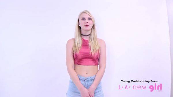 Teen Fucked At Photoshoot Audition By Casting Agent - upornia.com on gratisflix.com