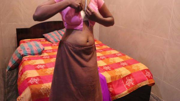 Indian Tamil Best Sexy Girl Wear Tha Saree - desi-porntube.com - India on gratisflix.com