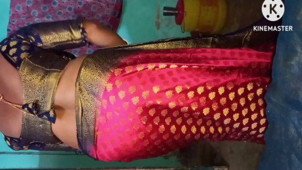 Hot Sexi Bhabhi Ki Sari Show - desi-porntube.com - India on gratisflix.com