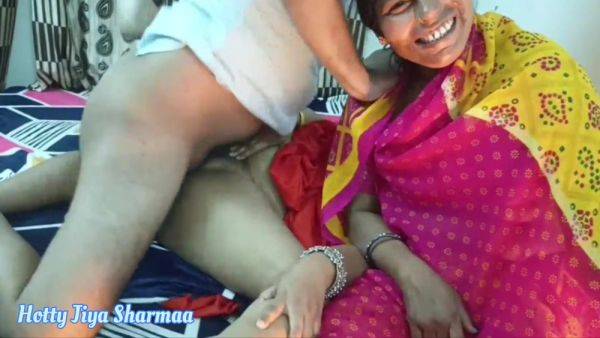 Desi Indian Porn Video - Real Desi Sex Videos Of Nokar Malkin And Mom Group Se - upornia.com - India on gratisflix.com