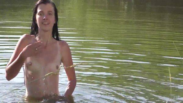 Hairy Pussy Coed ( Anas ) Likes Swimming Naked In The Lake! 10 Min - videohdzog.com on gratisflix.com