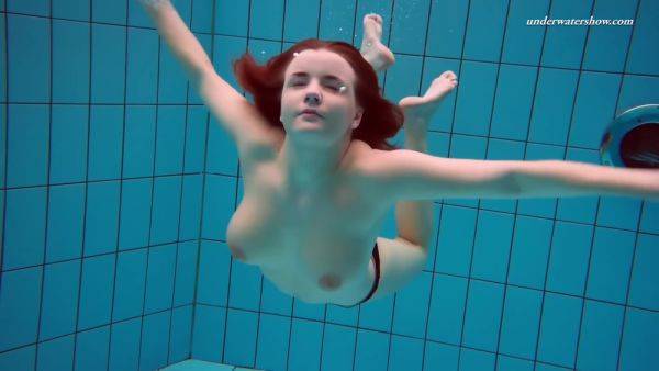 Fun Czech Babe Vesta Swims Naked And Horny - upornia.com - Czech Republic on gratisflix.com