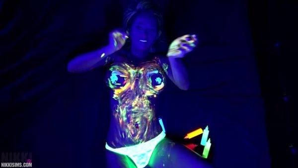 Nikki Black Light Body Paint 2017 - hotmovs.com on gratisflix.com