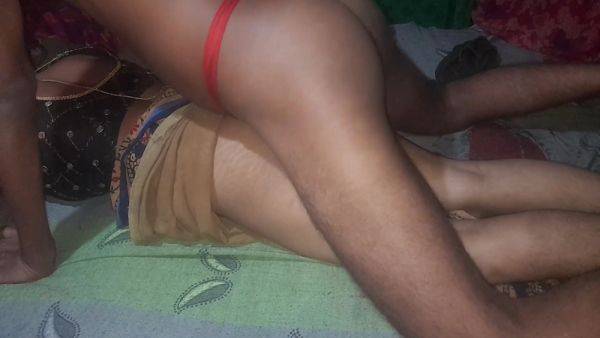 Husband Fucked A Desi Housewife Desi Indian Wife Sex - hclips.com - India on gratisflix.com