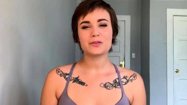 Tattoed Amateur Webcam Girl Hot Dildo Action Masturbation - drtuber.com on gratisflix.com
