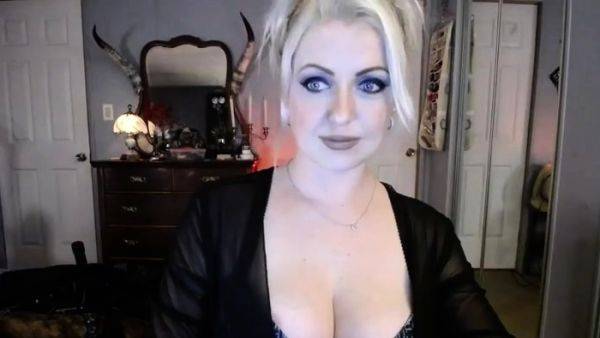 Amateur blond girl with big boobs getting fucked - drtuber.com on gratisflix.com