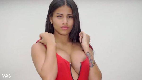 Intimate Look - Denisse Gomez: Big Tits & Amateur Latina - xxxfiles.com on gratisflix.com
