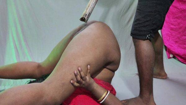 Indian Desi Stepmom Sex - hclips.com - India on gratisflix.com