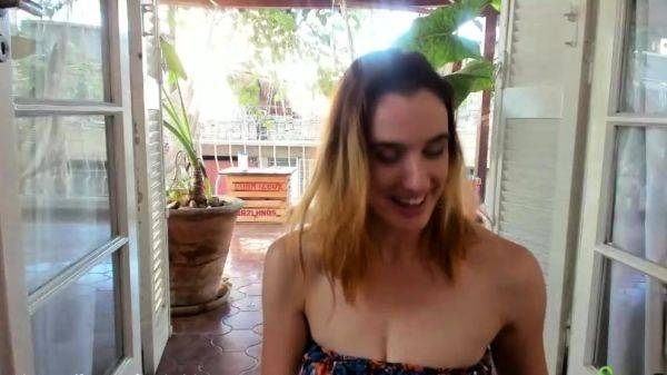 Amateur webcam girl masturbate big dildo - drtuber.com on gratisflix.com