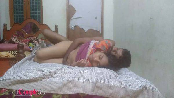 Telugu Hot Aunty Fucked Hard In Bed - hclips.com on gratisflix.com