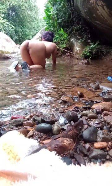 Asian Milf fucked in the river in exclusive amateur porn - anysex.com on gratisflix.com