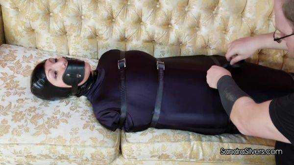 Latex Bondage - hclips.com on gratisflix.com