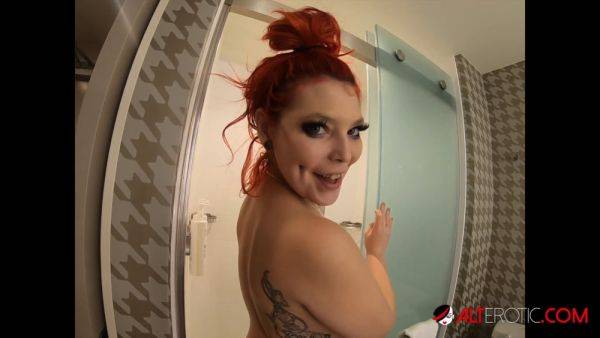Redhead tattooed women Fallon West and Taylor Nicole shower and play with each other's big ass and small tits - sexu.com on gratisflix.com