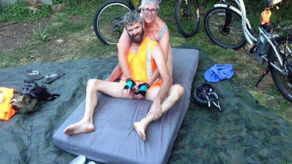 Cyclists 69 Outdoors! Single Angle Point N Shoot. Littlekiwi Brings Awesome Homemade Mature Content Everytime - hclips.com on gratisflix.com