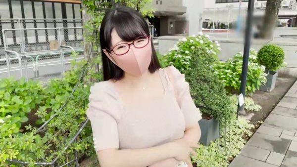 0002258_三十路デカパイの日本女性が人妻NTRのパコパコ - upornia.com - Japan on gratisflix.com